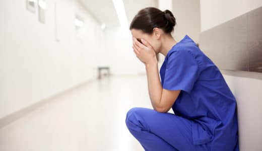 手術室看護師が辛い…8大ストレス要因と対処法